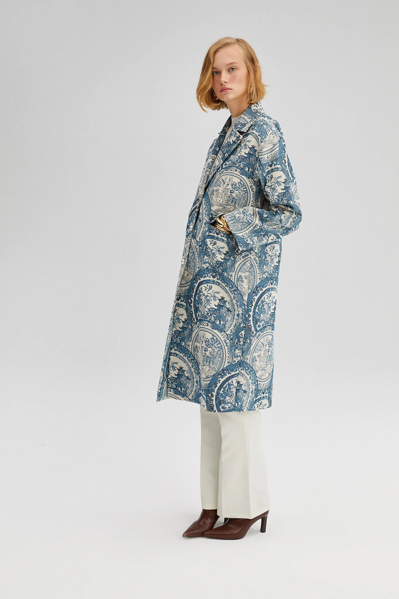 Patterned Long Light Coat