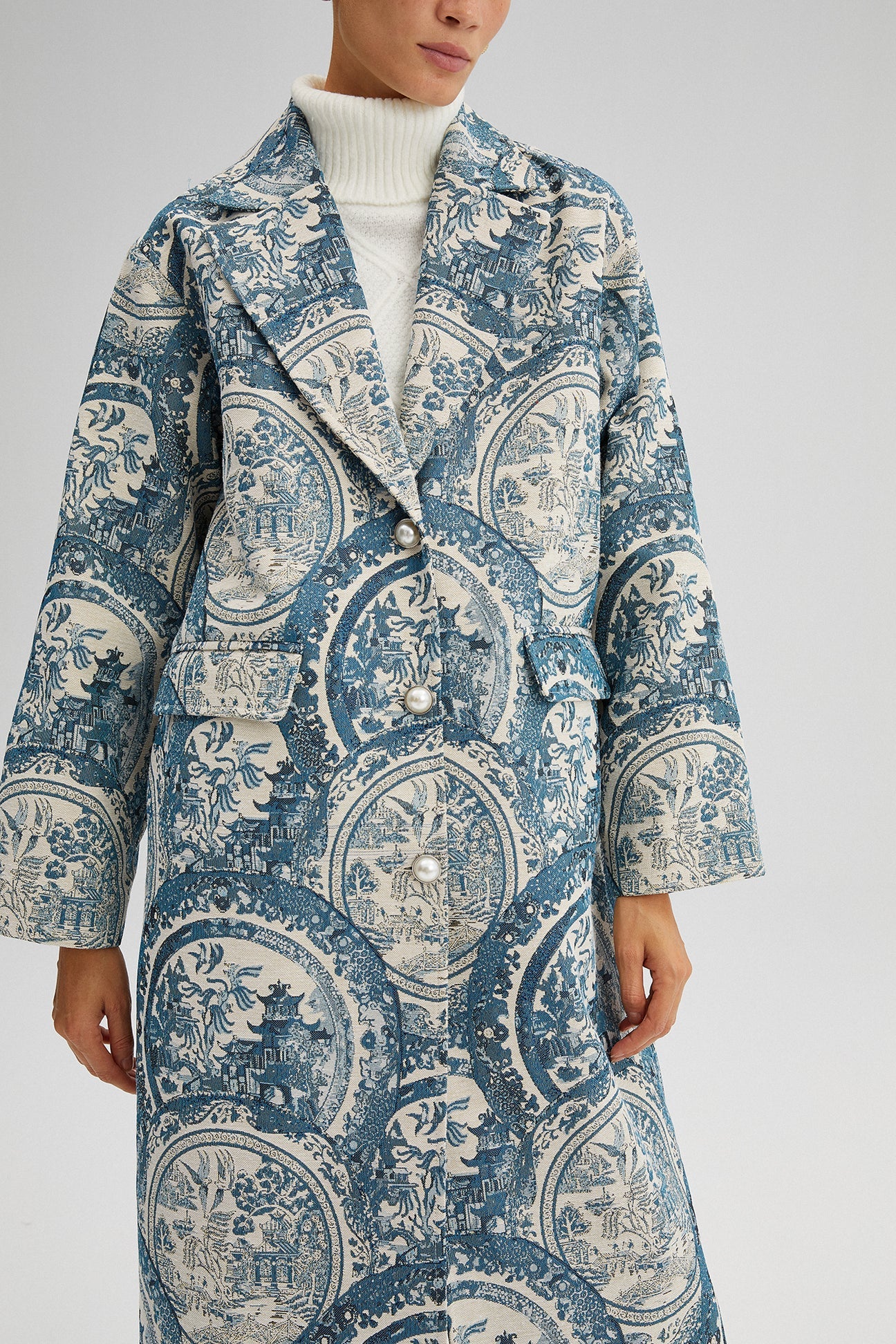 Patterned Long Light Coat