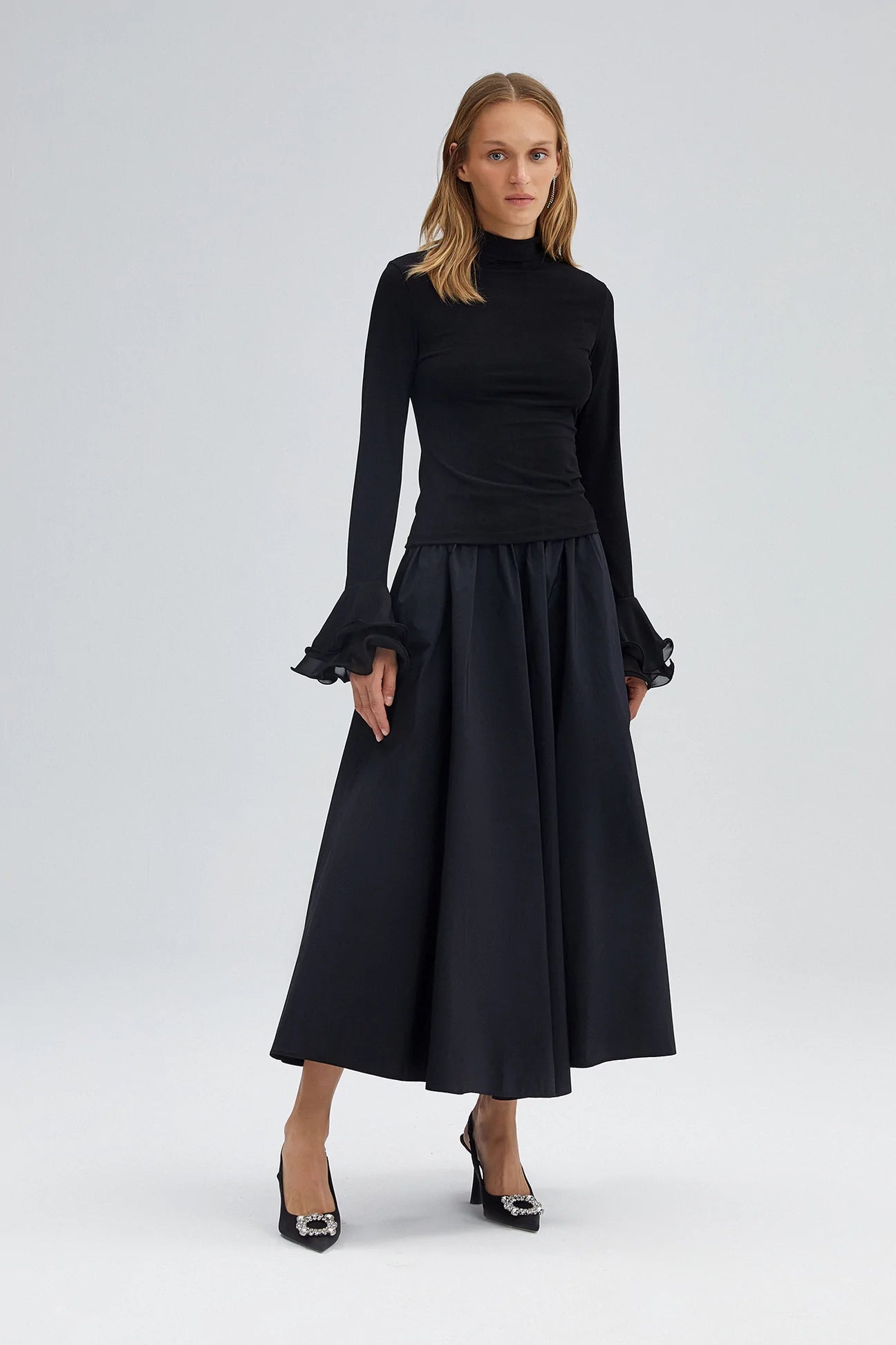 Raffle Chiffon Sleeve Blouse