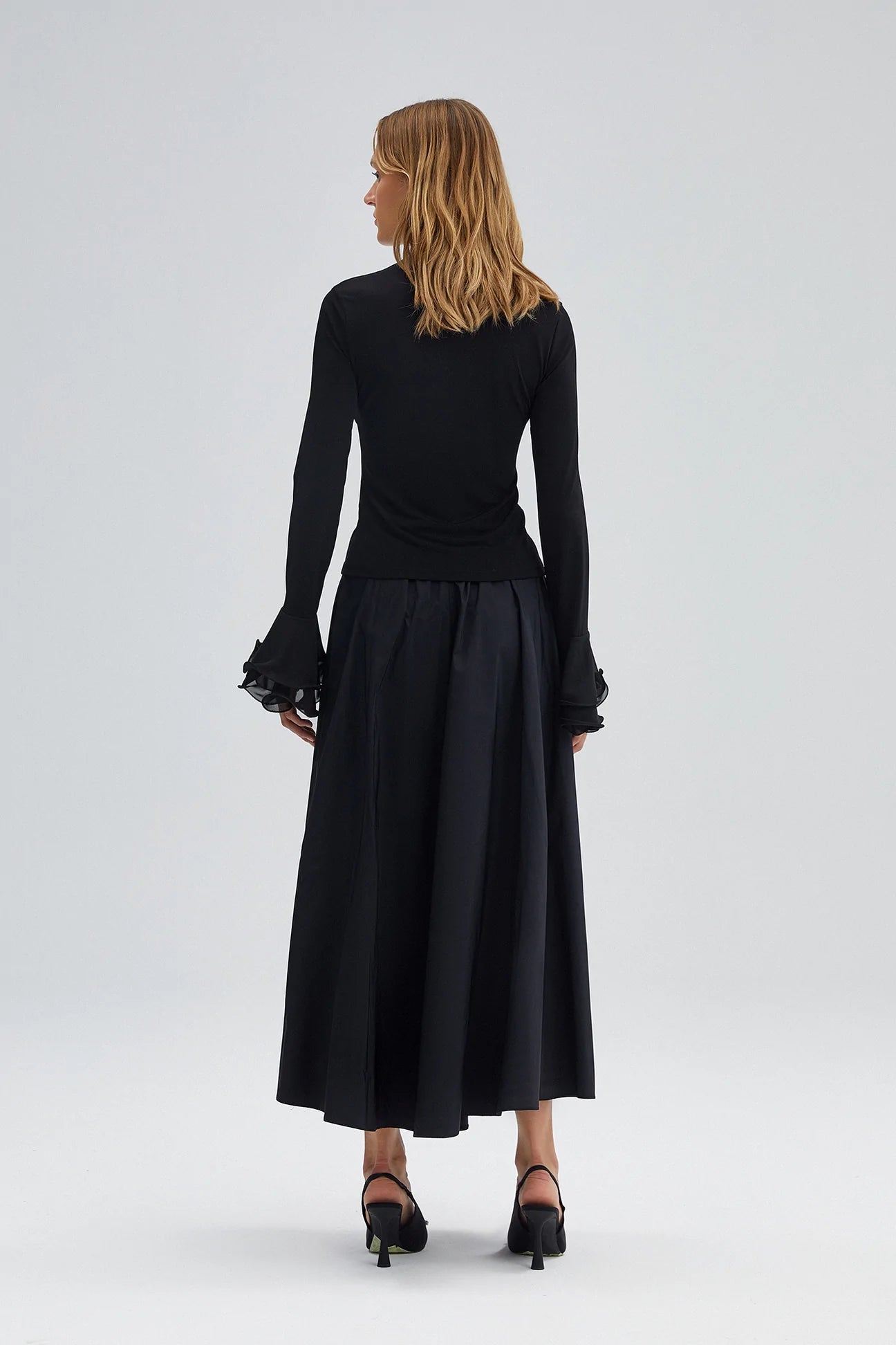 Raffle Chiffon Sleeve Blouse