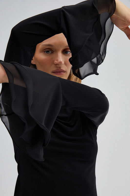 Raffle Chiffon Sleeve Blouse